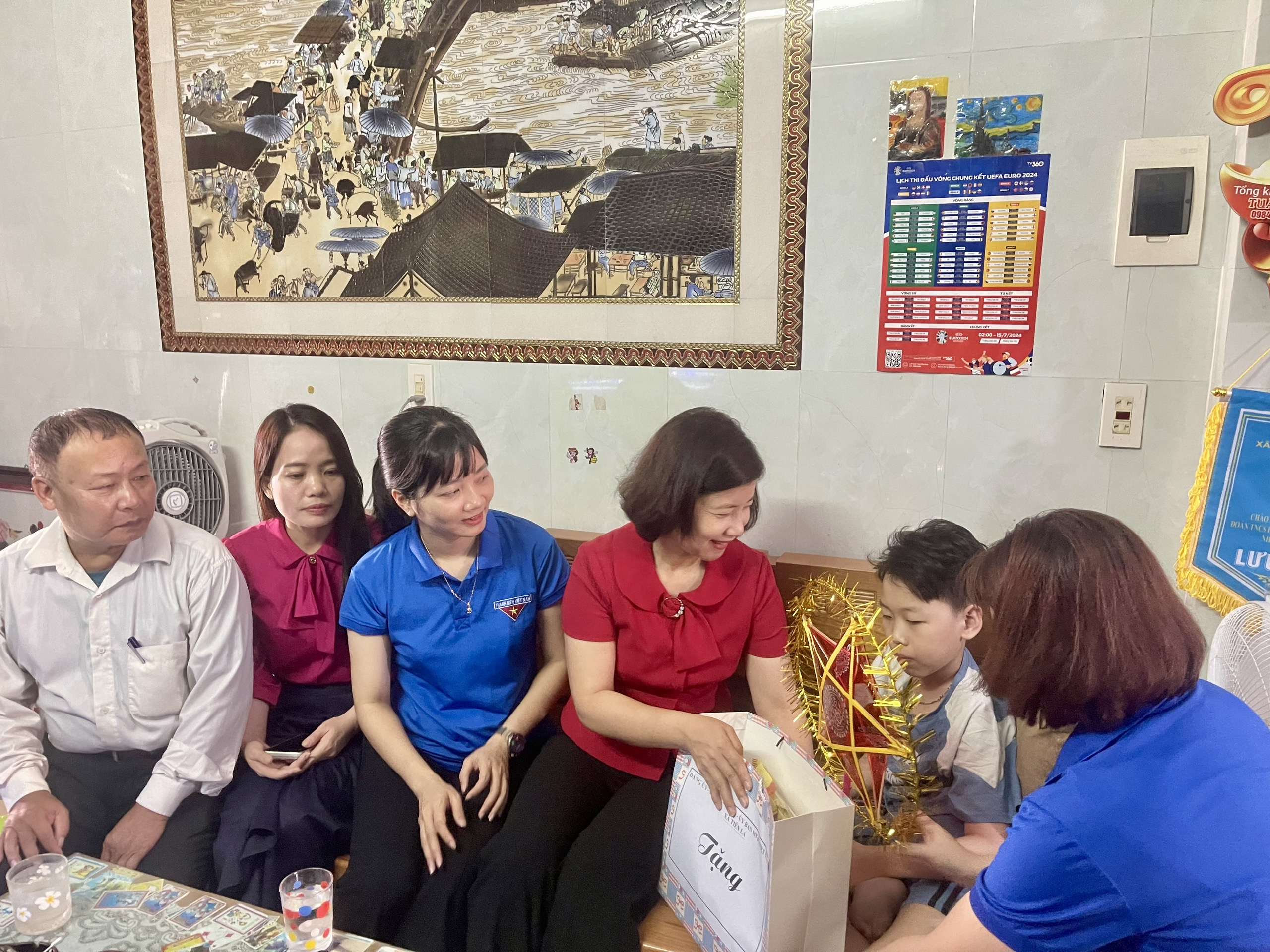 LÃNH ĐẠO XÃ TIÊN LA THĂM, TẶNG QUÀ TRẺ EM KHUYẾT TẬT NHÂN DỊP TẾT TRUNG THU NĂM 2026.
