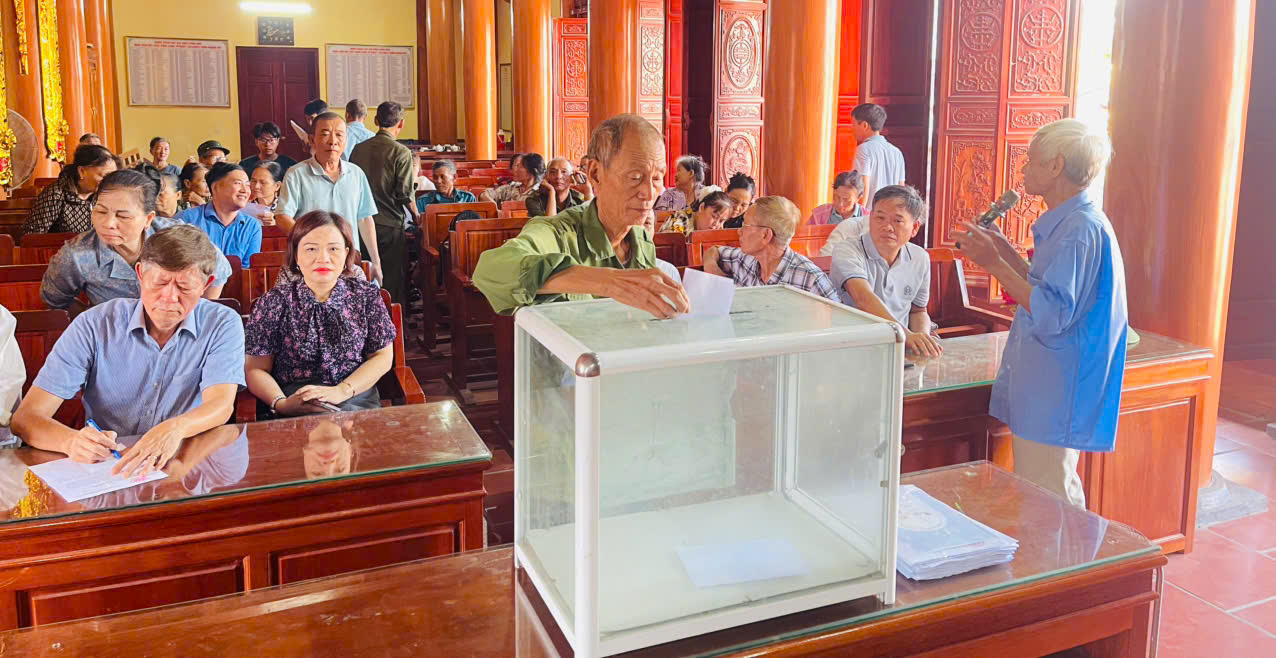 Hội nghị lấy ý kiến nhân dân về dự thảo Đề án sắp xếp, tổ chức lại thôn trên địa bàn xã Tiên La năm 2026