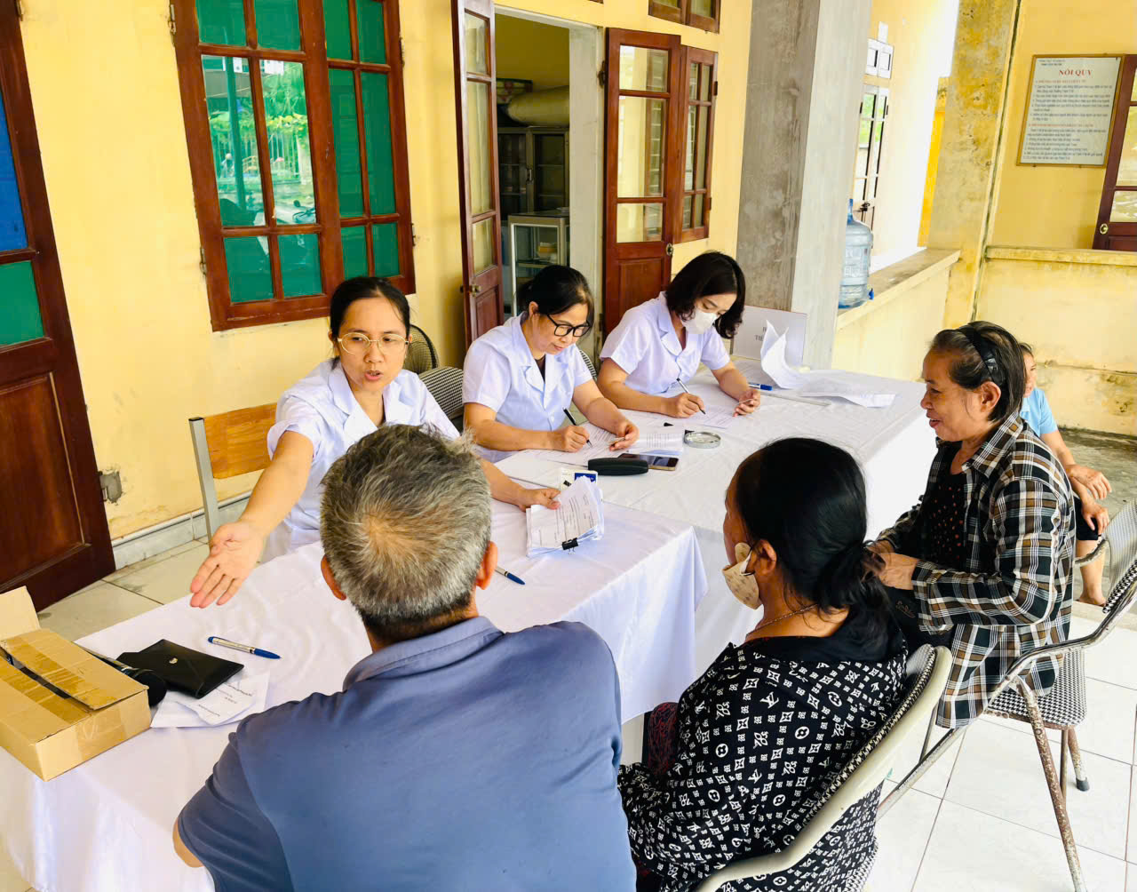 XÃ TIÊN LA TRIỂN KHAI KHÁM SỨC KHỎE ĐỊNH KỲ, SÀNG LỌC MIỄN PHÍ CHO NGƯỜI DÂN.