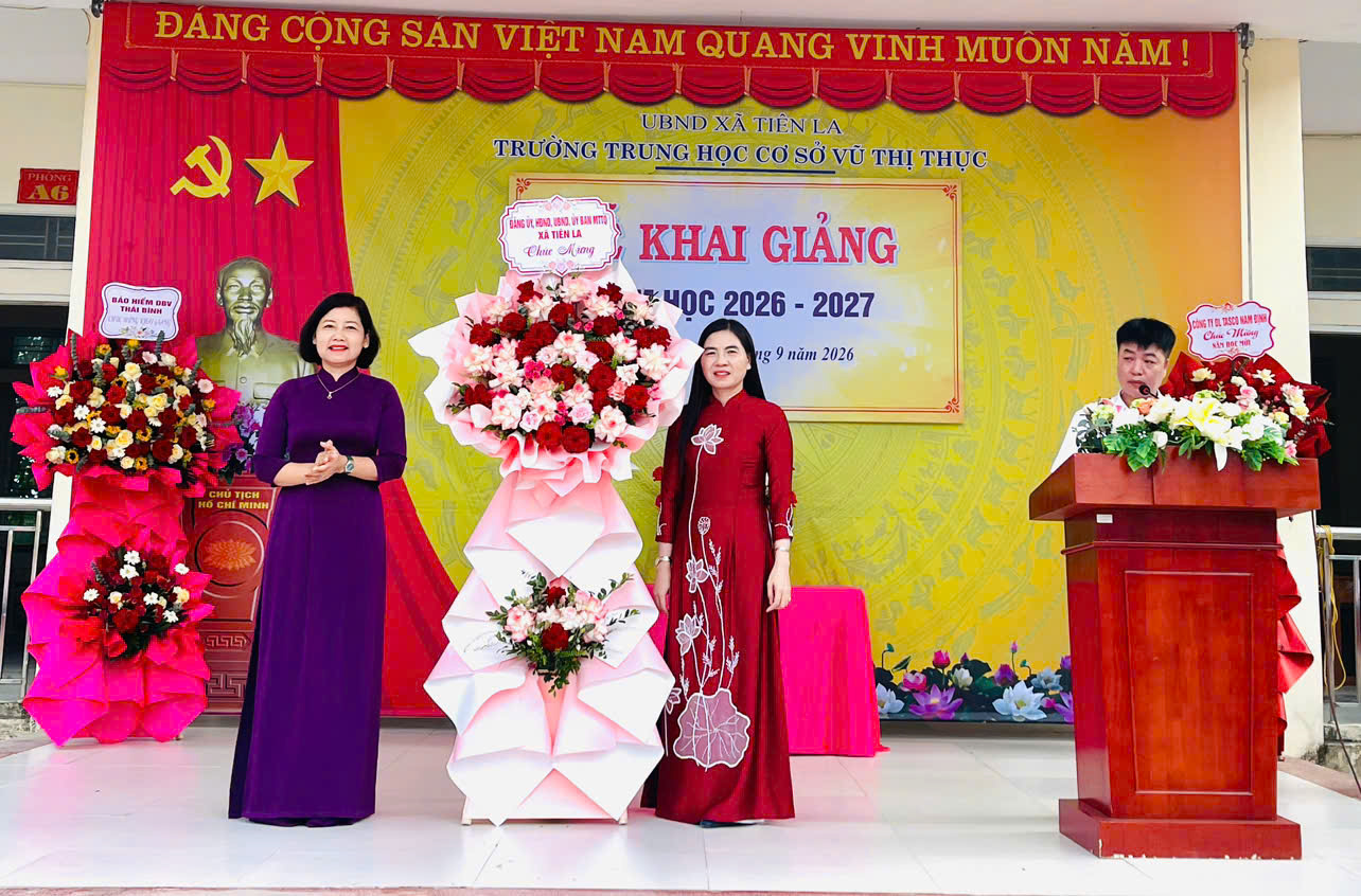 Xã Tiên La tổ chức các đoàn dự, chúc mừng Lễ khai giảng năm học 2026–2027