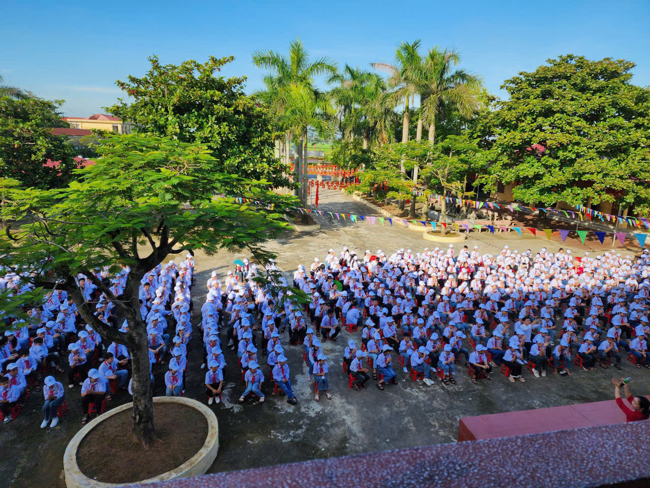Hơn 5200 học sinh của xã Tiên La hân hoan bước vào năm học mới