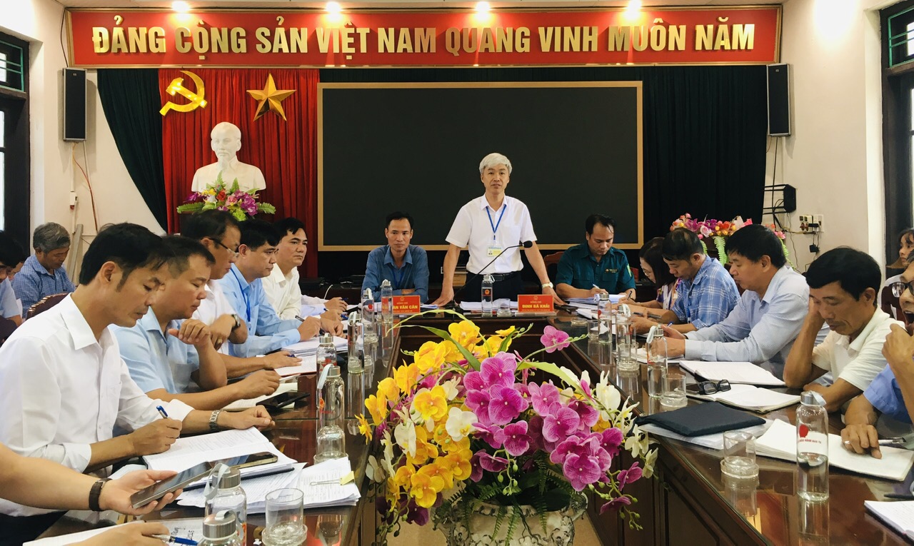 UBND xã tổ chức hội nghị, triển khai, hướng dẫn quy trình rà soát hộ nghèo, hộ cận nghèo, xác định hộ làm nông nghiệp có mức sống trung bình năm 2025