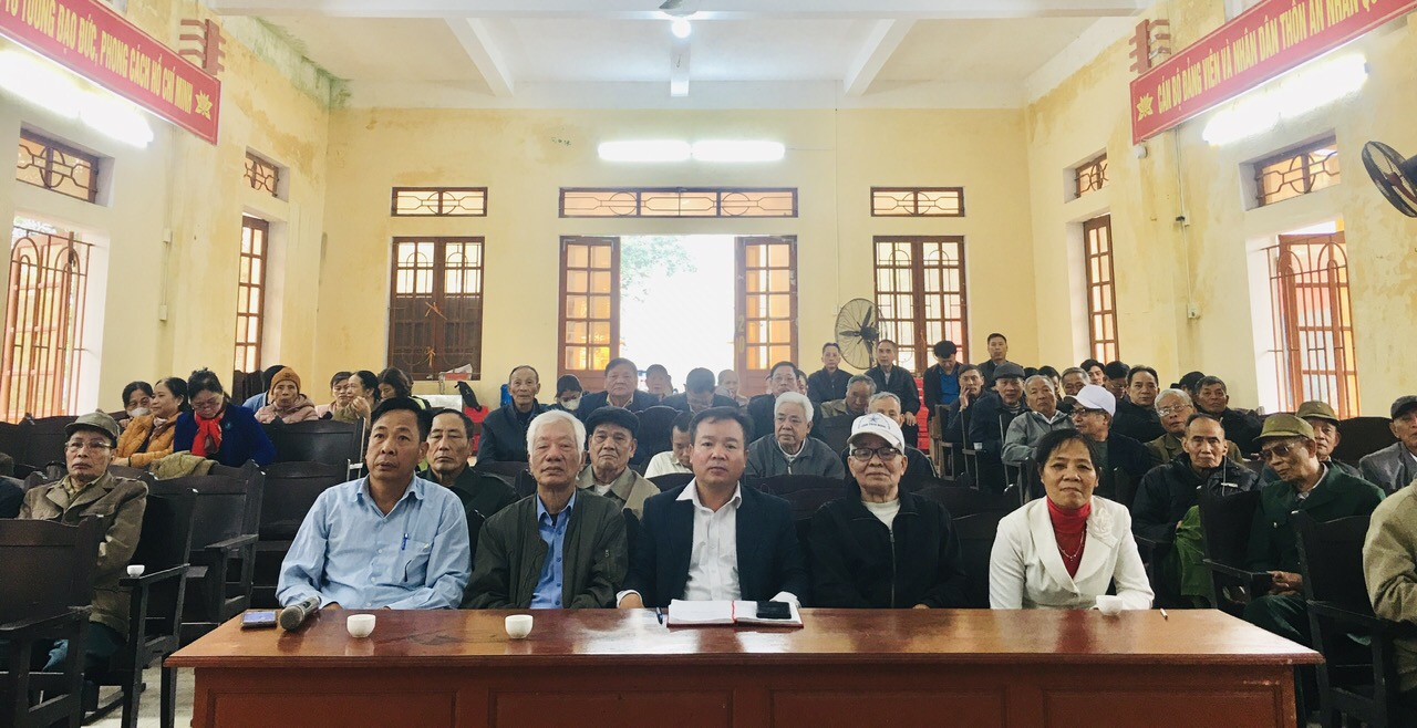 Chi bộ thôn An Nhân xã Tiên La tổ chức hội nghị kiểm điểm, đánh giá, xếp loại tập thể, cá nhân đảng viên năm 2025.