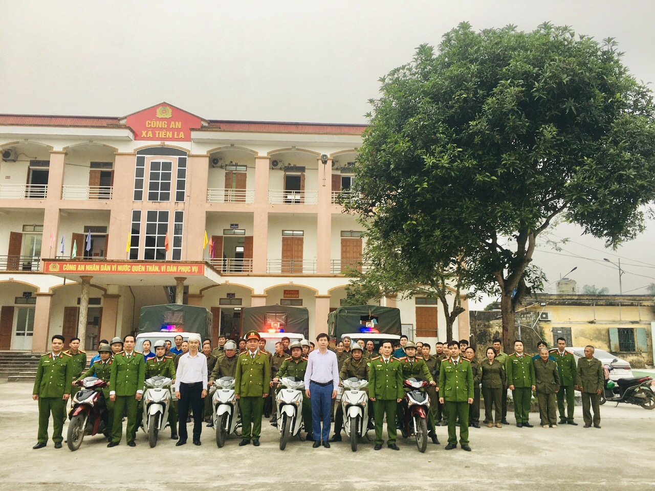Công an xã Tiên La tổ chức Lễ ra quân cao điểm tấn công, trấn áp tội phạm đảm bảo an ninh trật tự, bảo vệ  Đại hội đại biểu toàn quốc lần thứ XIV Đảng; Bầu cử Quốc hội và HĐND các cấp nhiệm kỳ 2026-2031; Tết Nguyên đán Bính Ngọ 2026 và các sự kiện lớn, các lễ hội truyền thống đầu năm