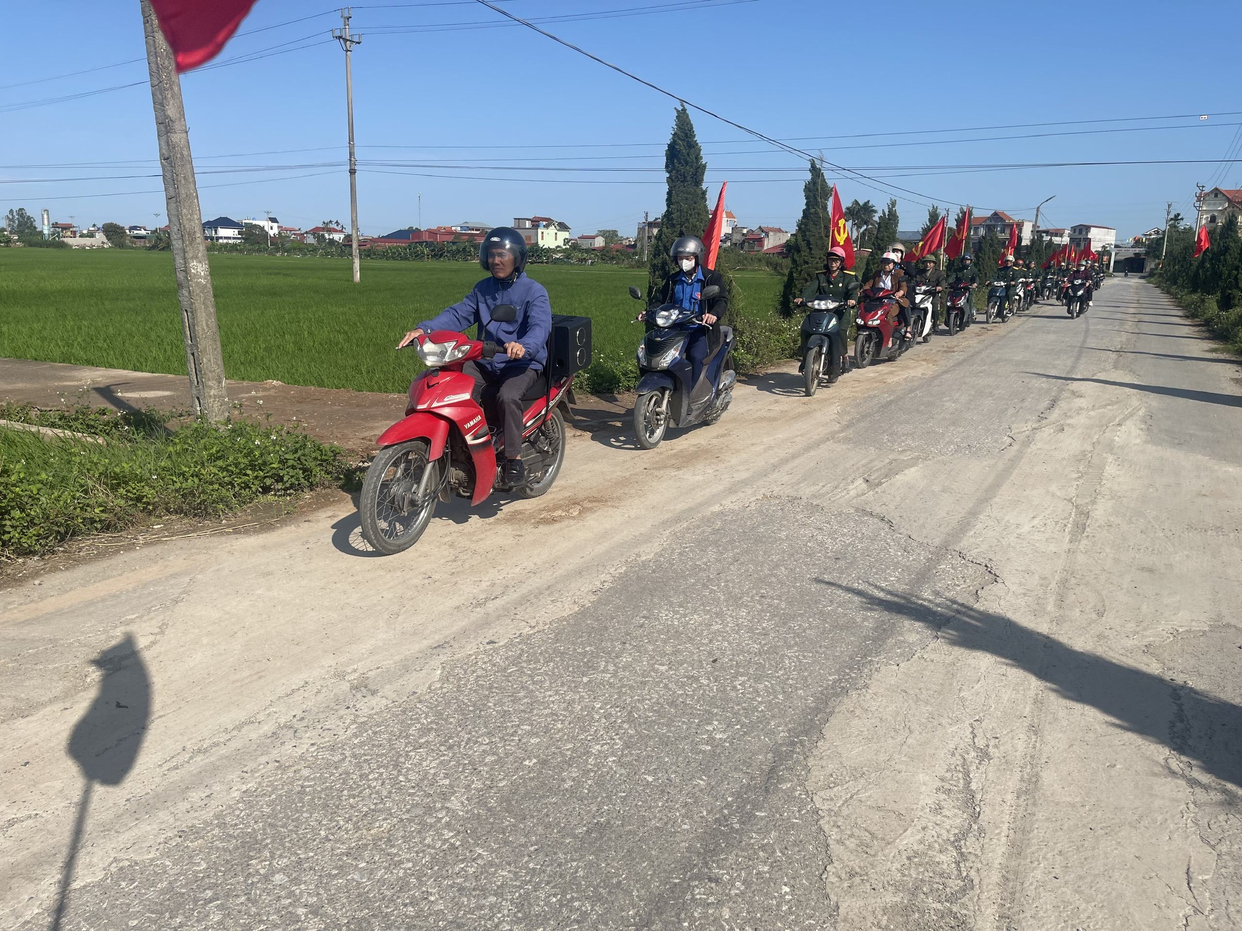 Ủy ban MTTQ, các tổ chức chính trị xã hội xã Tiên La phối hợp với phòng văn hóa – xã hội xã tổ chức đợt tuyên truyền lưu động bầu ử đại biểu quốc hội và HĐND các cấp nhiệm kyuf 2026 -2031